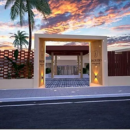 Otel Sagredo Boutique & 4*